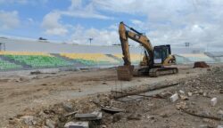 stadion gelora bj habibie
